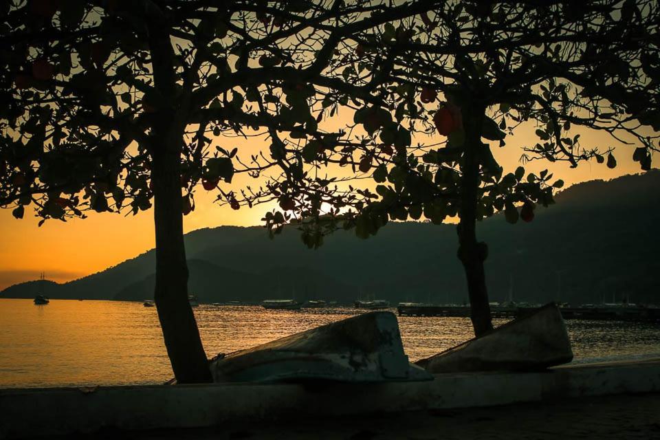 Pousada Recreio Da Praia Vila do Abraao Екстер'єр фото